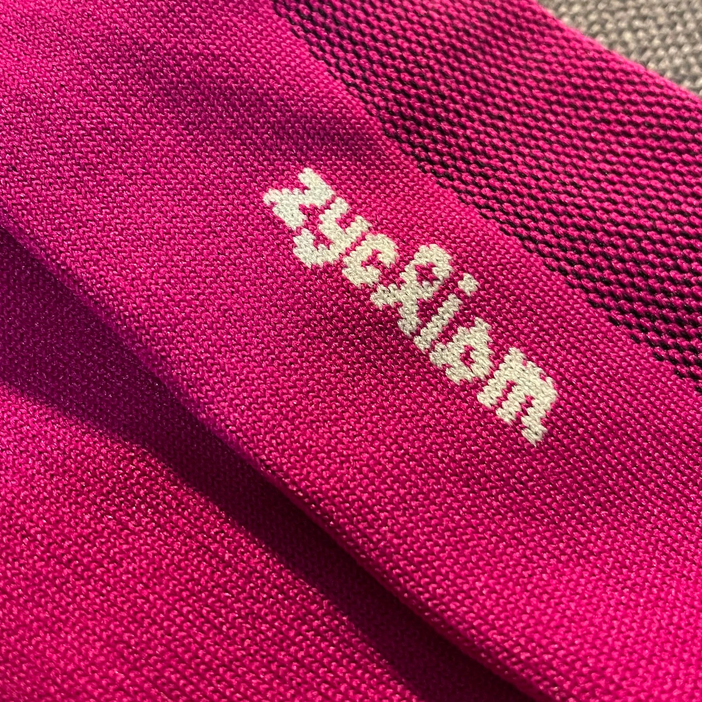 EASY PACY | Rot - ZYCLiSM Hamburg